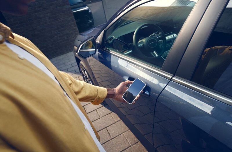 https://www.thurlownunn.co.uk/assets/media/hyundaikonadigitalkey2touch.jpeg