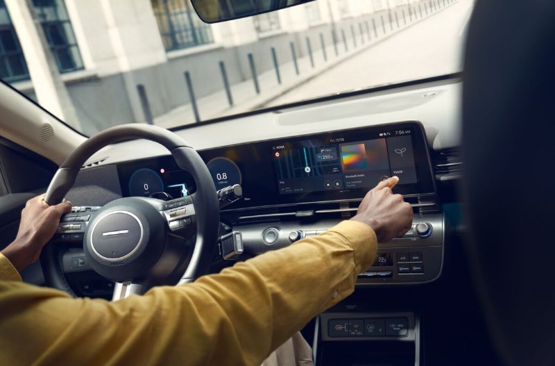 https://www.thurlownunn.co.uk/assets/media/hyundaikonainterior_1.jpeg