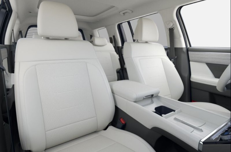 https://www.thurlownunn.co.uk/assets/media/hyundaisantafeinterior_1.jpeg