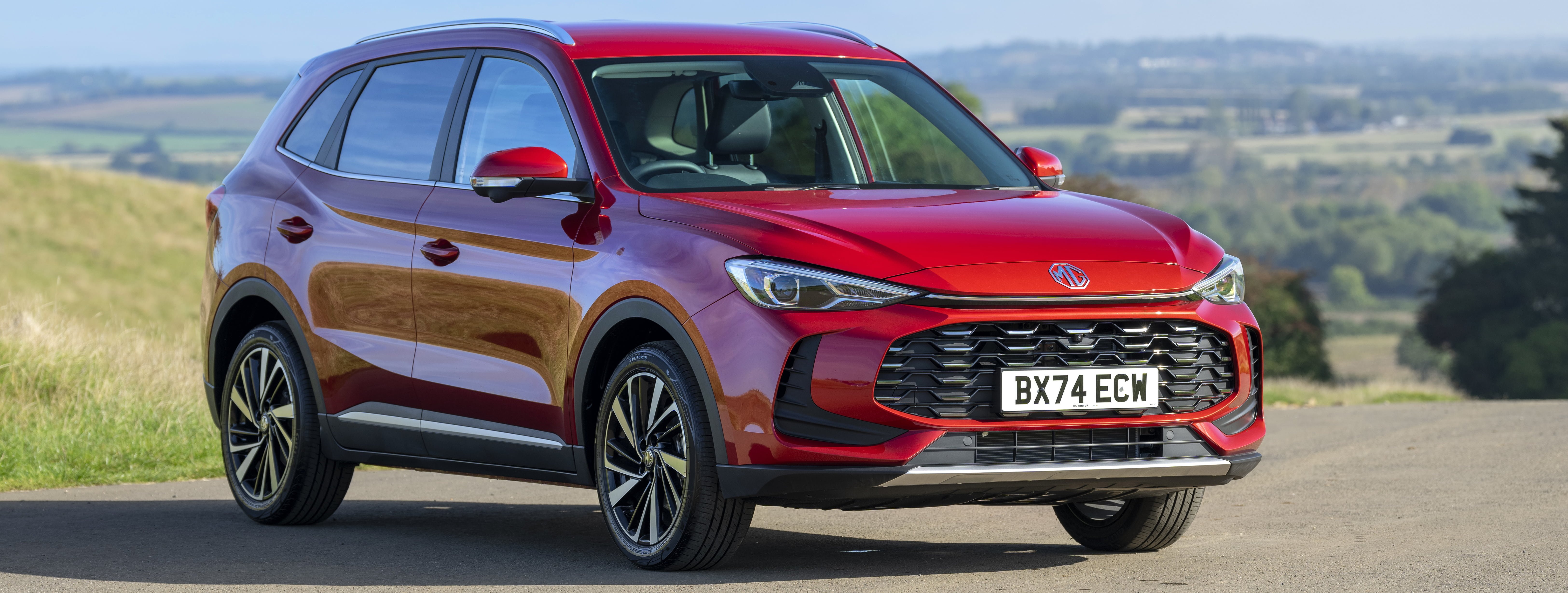 MG ZS in red image
