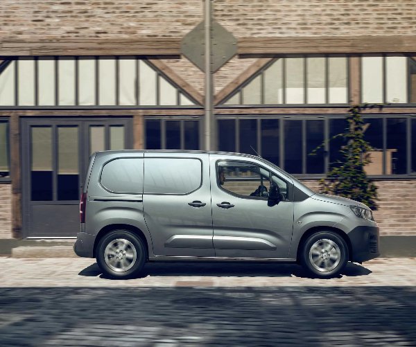 Peugeot Partner Side Shot