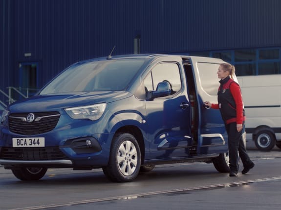 Vauxhall’s award-winning Combo Cargo arrives in showrooms