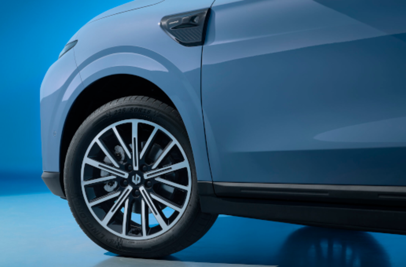 https://www.thurlownunn.co.uk/assets/media/wheels.png