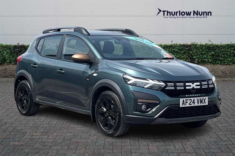 Green 2024 Dacia Sandero Stepway Hatchback Front-wheel drive