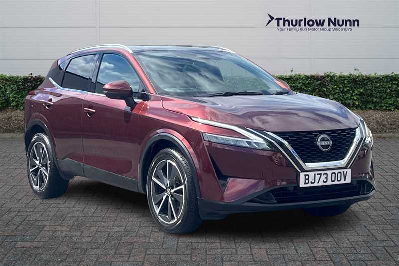 Red 2024 Nissan Qashqai Hatchback Front-wheel drive