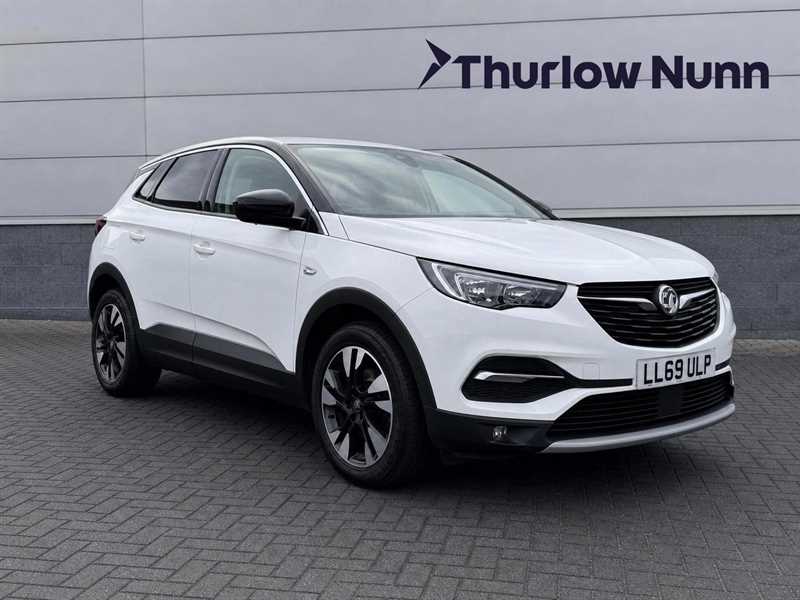 White 2019 Vauxhall Grandland X Hatchback Front-wheel drive