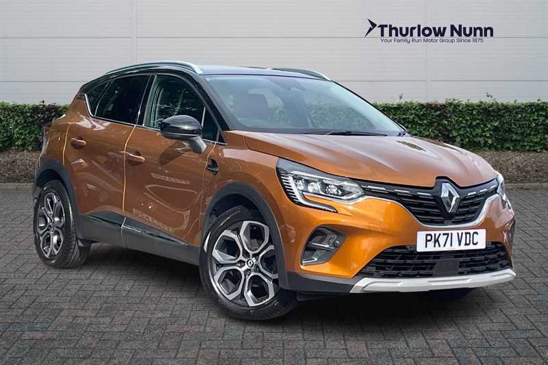 Orange And Blac 2021 Renault Captur Hatchback Front-wheel drive